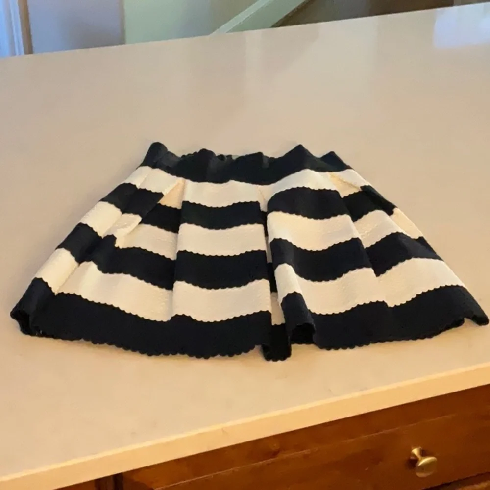 Ginger G Juniors Large black and white mini skirt- so cute! - Picture 1 of 4